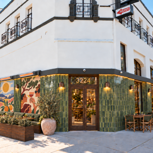 3220 Glendale Boulevard 1